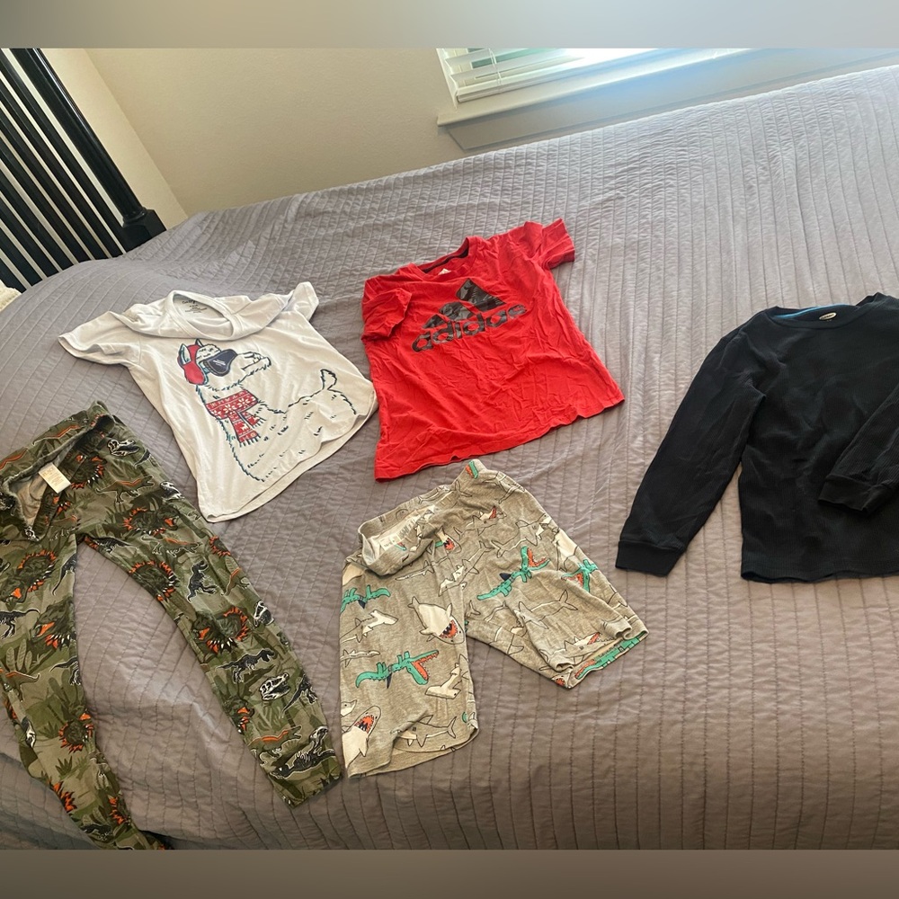 *24HR SALE ALL AT $15* Great Condition- Variety of Brands, Boys Tees & PJs